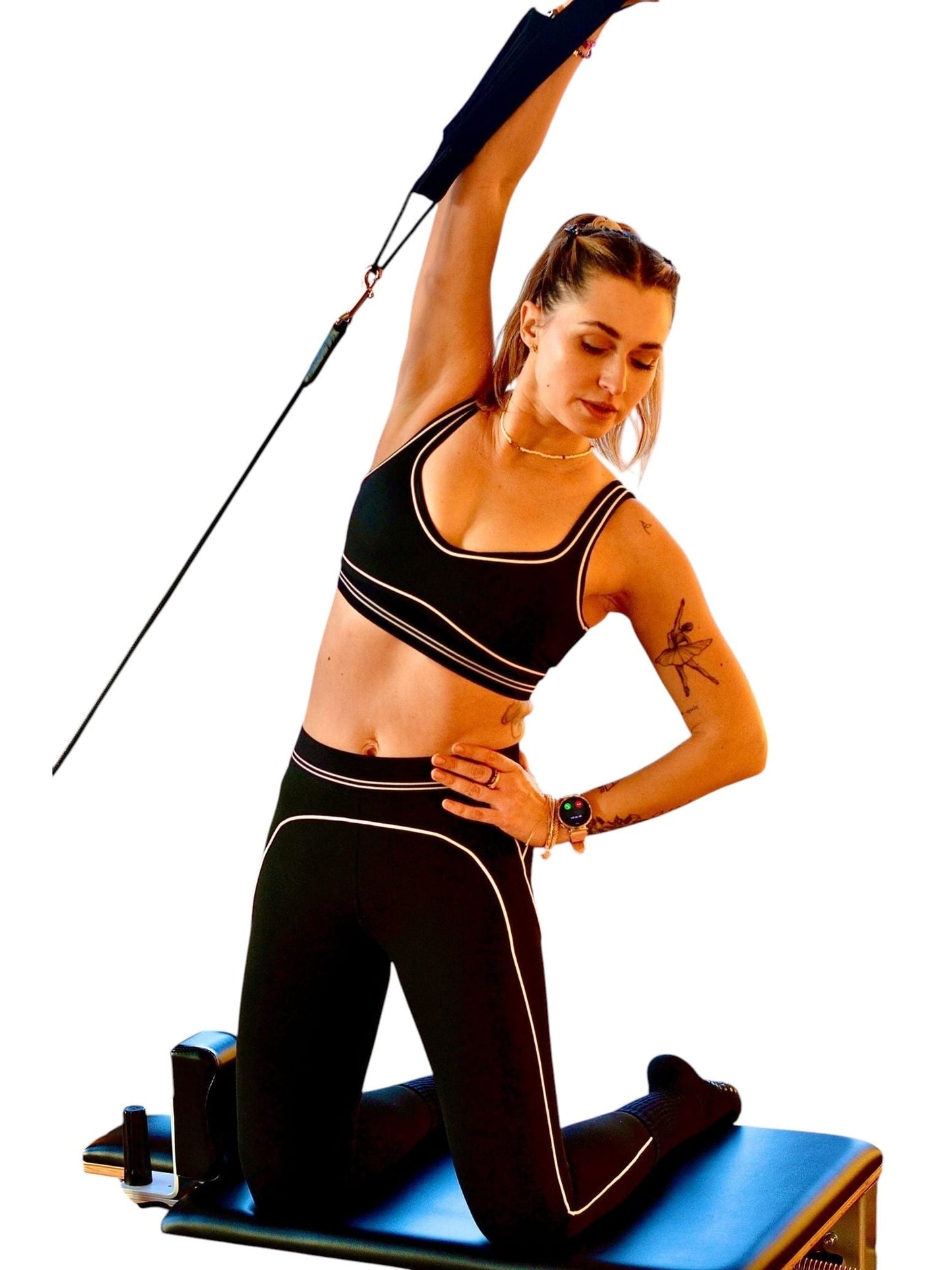 Lila Kucharska Forma Tracciata legginsy – legginsy sportowe damskie ZEVARI